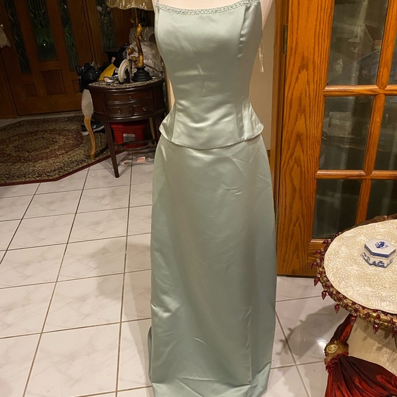 Bridesmaids dress by Ginnis Fashions style 829 size 8 color sage - Picture 9 of 9